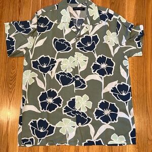 Trinity Coast Green and Navy Floral Shirt